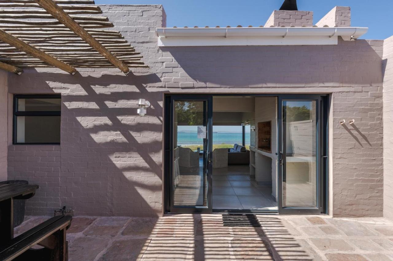 Blue Bay Lodge Saldanha Bay Екстер'єр фото