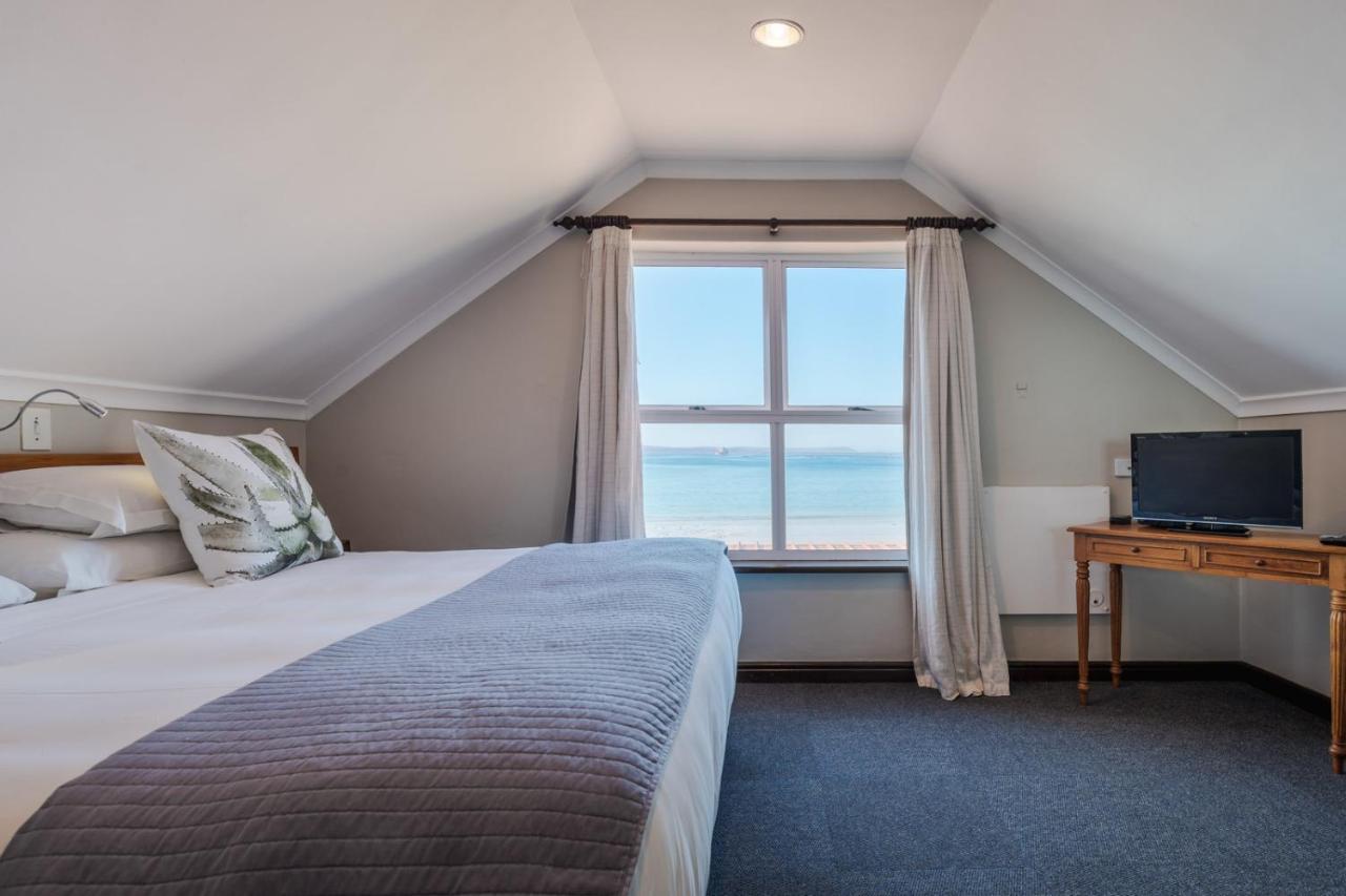 Blue Bay Lodge Saldanha Bay Екстер'єр фото