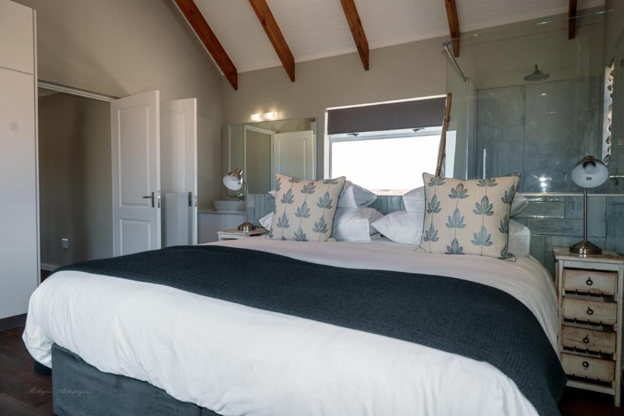 Blue Bay Lodge Saldanha Bay Екстер'єр фото