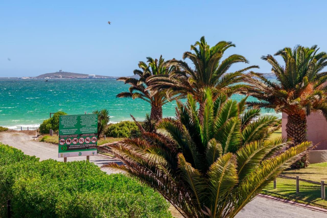 Blue Bay Lodge Saldanha Bay Екстер'єр фото