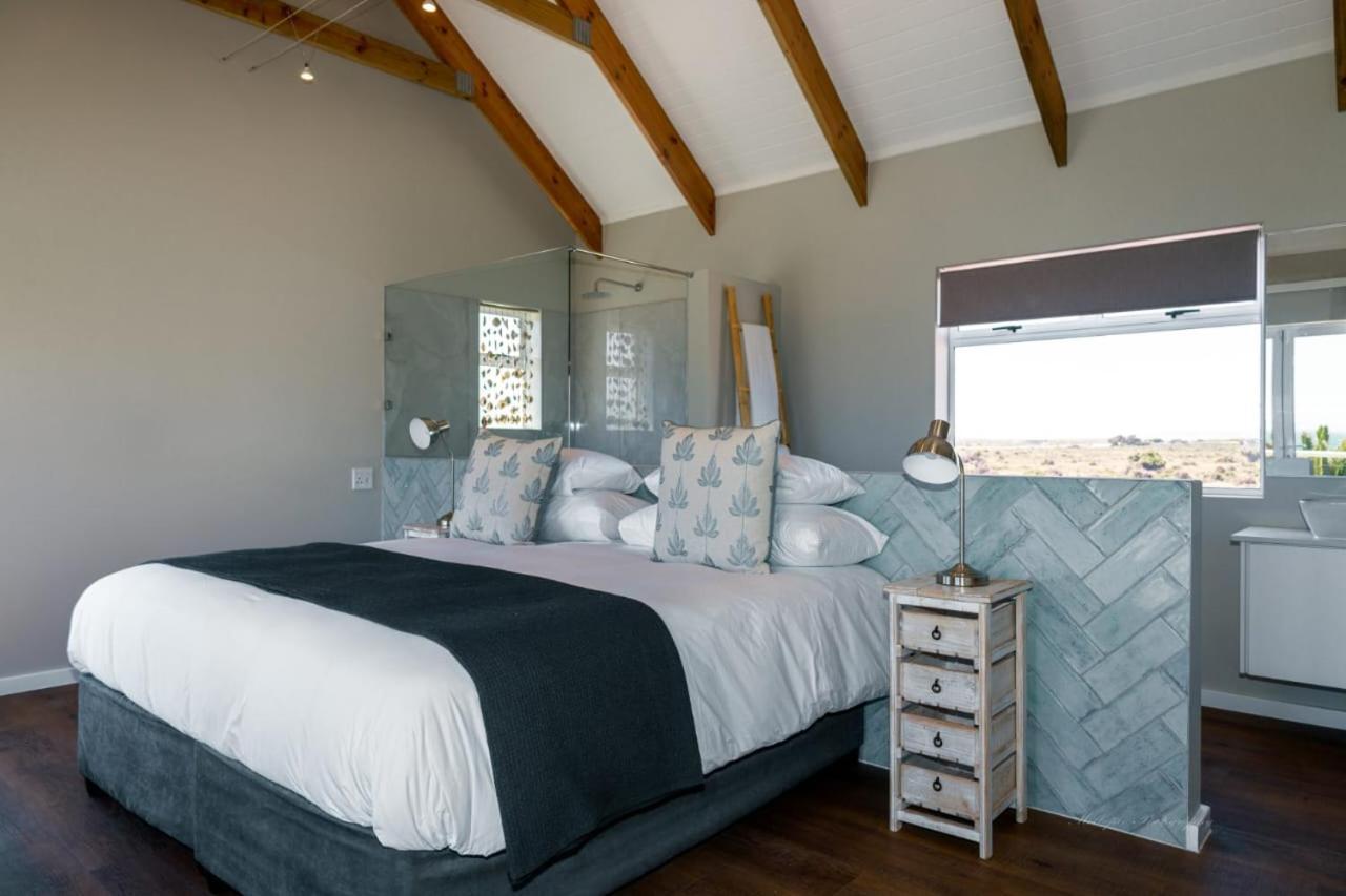 Blue Bay Lodge Saldanha Bay Екстер'єр фото