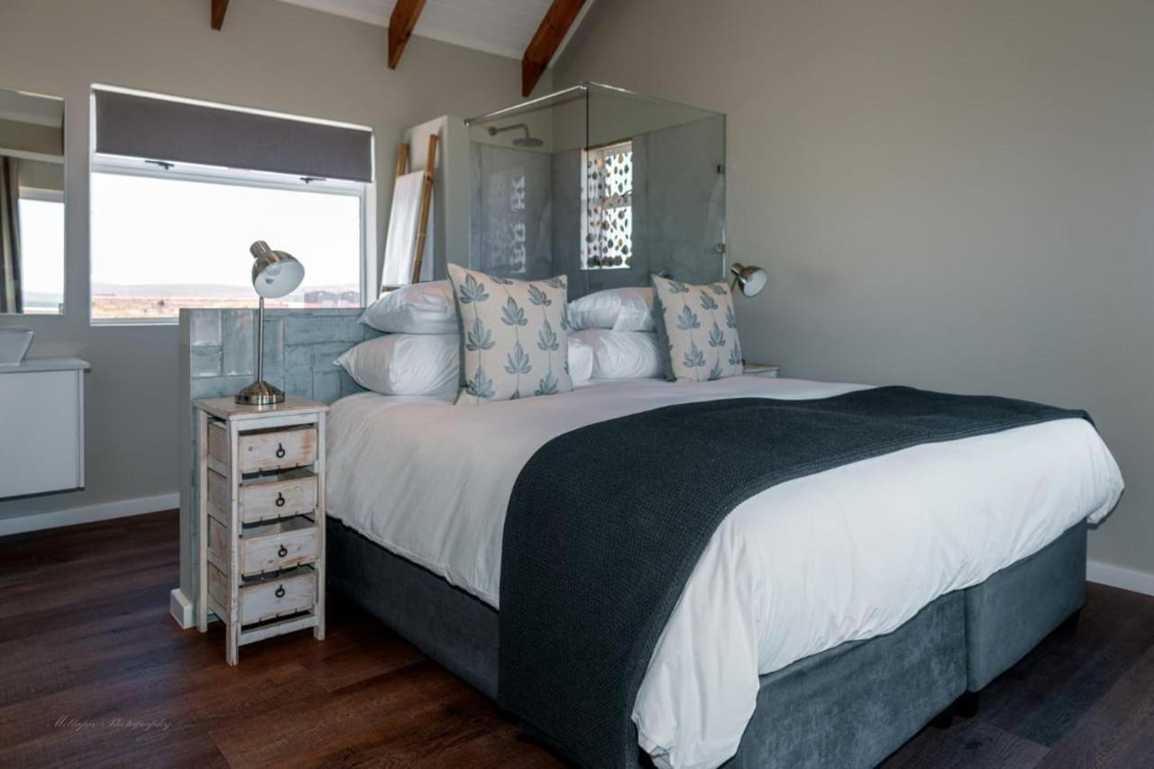 Blue Bay Lodge Saldanha Bay Екстер'єр фото
