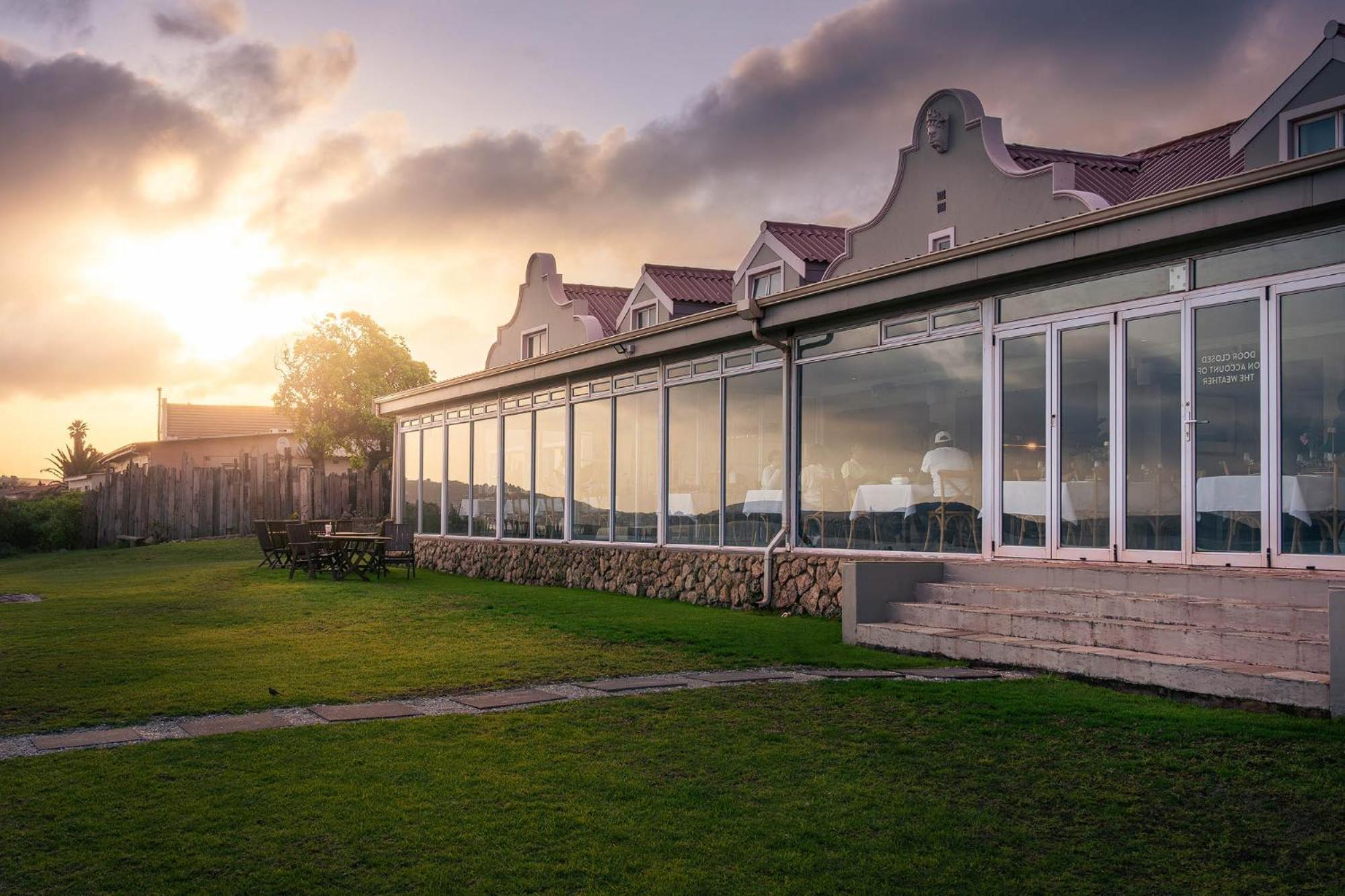 Blue Bay Lodge Saldanha Bay Екстер'єр фото