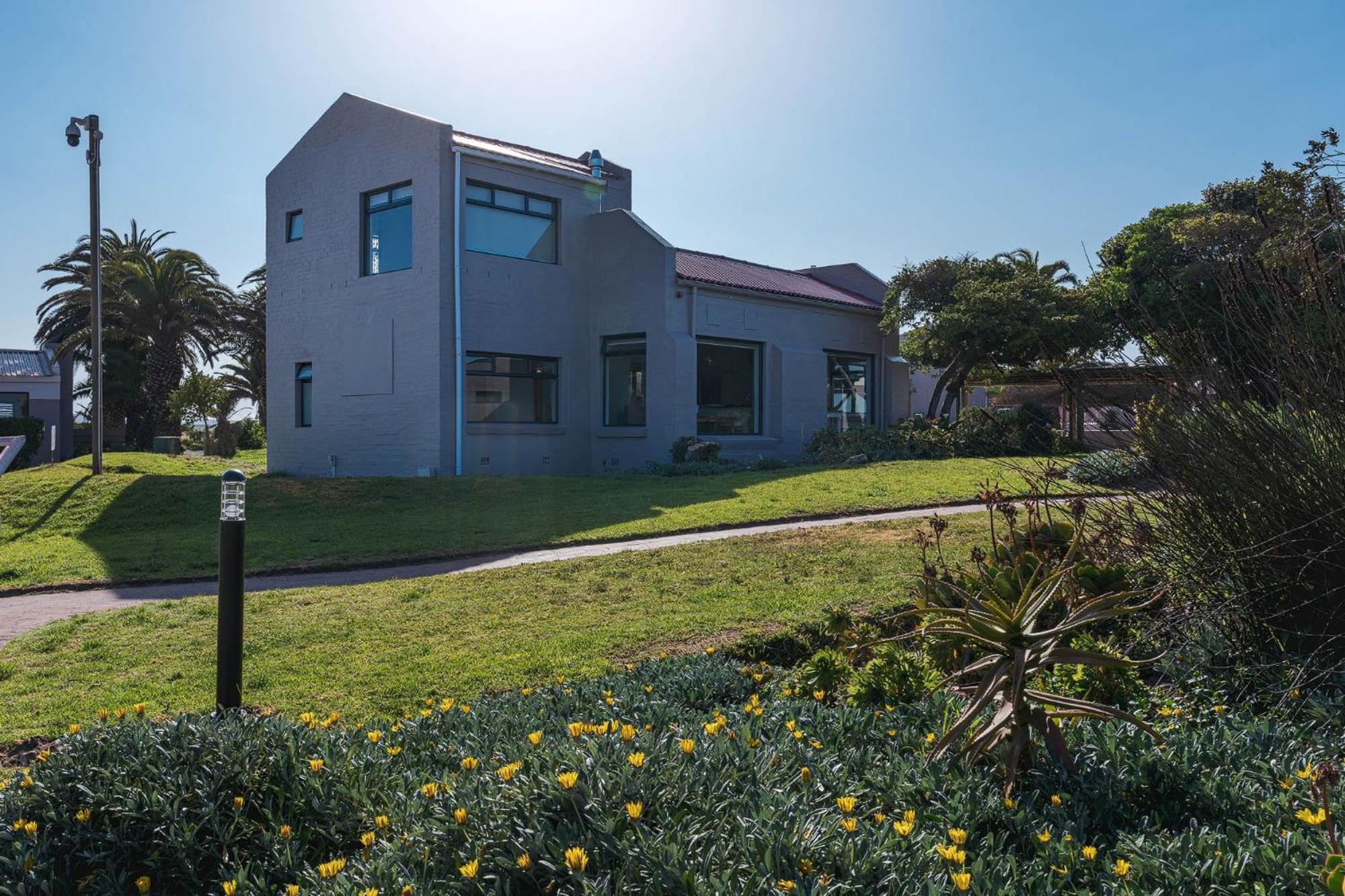 Blue Bay Lodge Saldanha Bay Екстер'єр фото
